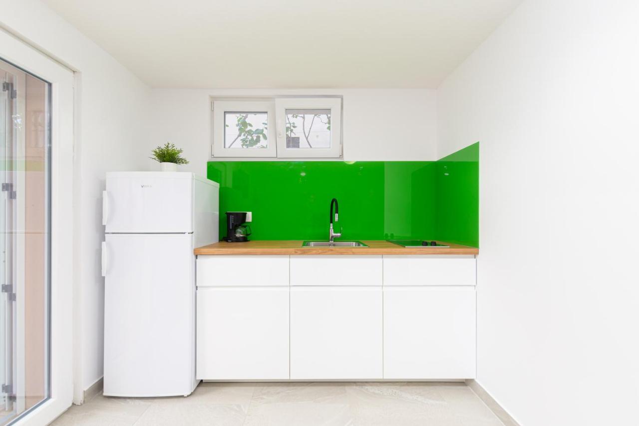 Studio Apartment Mali 메덜린 외부 사진